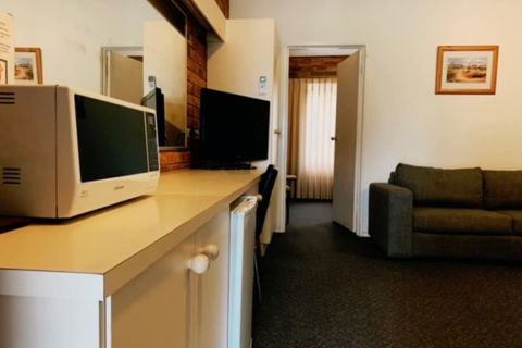 Sugarloaf Motel - Accommodation Batemans Bay 2