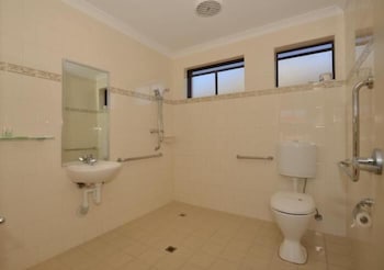 The Tower Hotel Kalgoorlie - Accommodation Batemans Bay 2