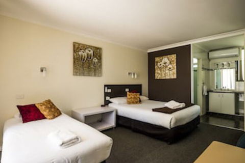 Plainsman Motel - Accommodation Batemans Bay 0