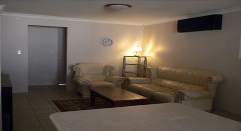 The Retreat - Accommodation Batemans Bay 6