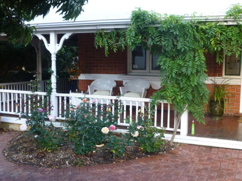 Lakeside Bed & Breakfast - Accommodation Batemans Bay 5