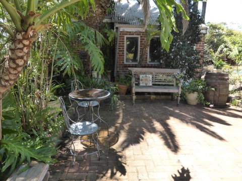 Lakeside Bed & Breakfast - Accommodation Batemans Bay 4