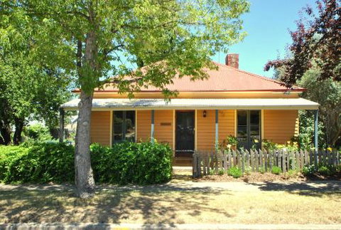 Cooma Cottage - Accommodation Batemans Bay 5
