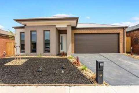 Serviced Houses Point Cook - Accommodation Batemans Bay 4