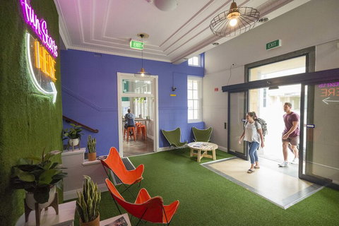 Perth City YHA Hostel - Accommodation Batemans Bay 1