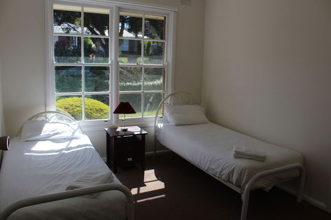 Australian Home Away At Doncaster Grange Park - Accommodation Batemans Bay 0