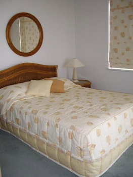 King's Row Holiday Apartments - Accommodation Batemans Bay 3