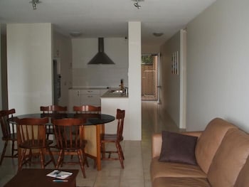 King's Row Holiday Apartments - Accommodation Batemans Bay 2
