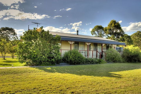 Cottages On Lovedale - Accommodation Batemans Bay 3