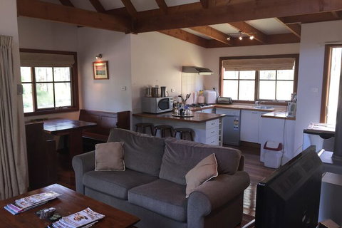 Manzanilla Ridge - Accommodation Batemans Bay 3