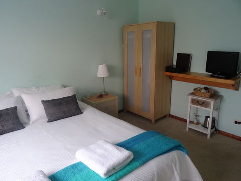 Sanddancers B & B - Accommodation Batemans Bay 0