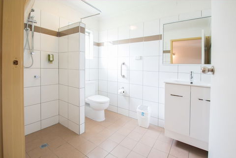 A & A Motel - Accommodation Batemans Bay 6