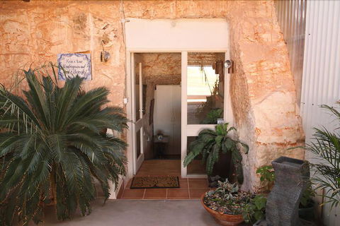 Underground Bed And Breakfast - Accommodation Batemans Bay 1