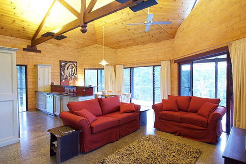 Clarendon Forest Retreat - Accommodation Batemans Bay 6