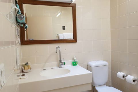 Leagues Motel - Accommodation Batemans Bay 3