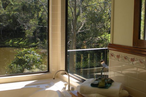 Montville Country Cabins - Accommodation Batemans Bay 3