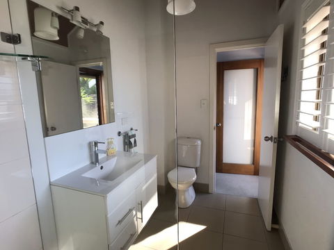 Treetops Everglades Villa - Accommodation Batemans Bay 5