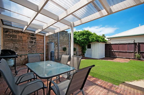 Historic Central Cottage In Warrnambool - Accommodation Batemans Bay 6