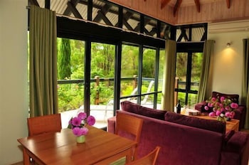 Waterfall Cottages - Accommodation Batemans Bay 6