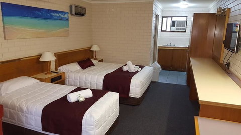 Tabourie Lake Motel - Accommodation Batemans Bay 4