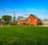 Woodend Old School House - Accommodation Batemans Bay