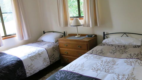 Ravensbourne Escape Cedar Lodge - Accommodation Batemans Bay 4