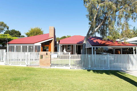 A PERFECT STAY - Bacchus - Accommodation Batemans Bay 7