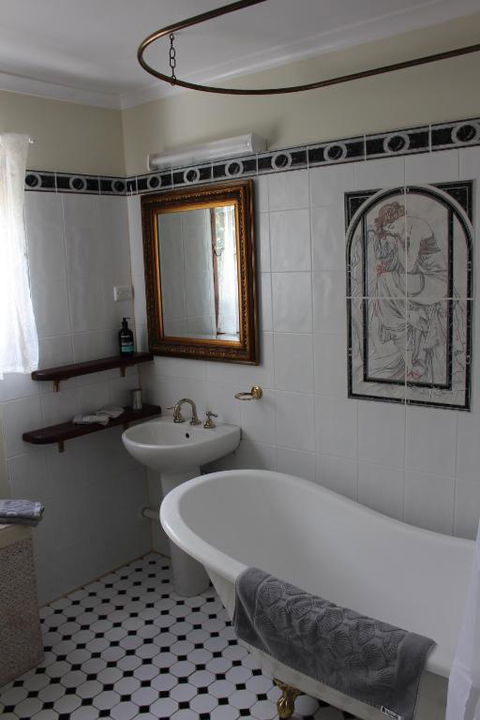 Dancing Waters Cottage - Accommodation Batemans Bay 2