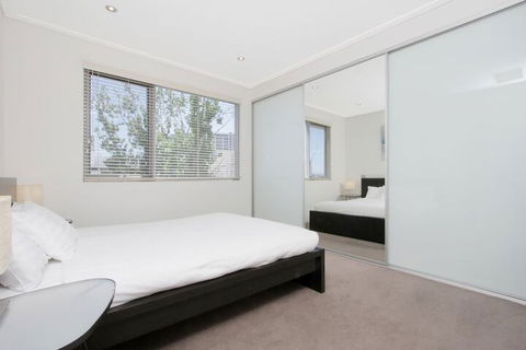 Accommodate Canberra - Glebe Park - Accommodation Batemans Bay 6