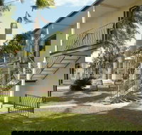 Ocean Breeze Units - Accommodation Batemans Bay