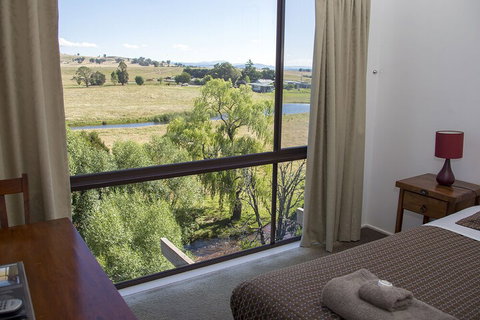 Delatite Apartments Timbertop & Fir - Accommodation Batemans Bay 4