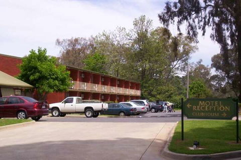 Corowa Golf Club Motel - Accommodation Batemans Bay 6