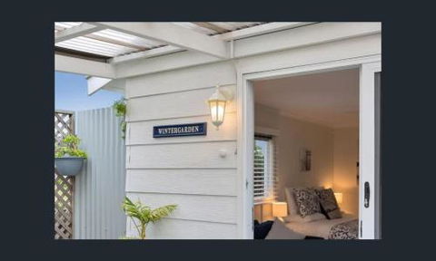 Wintergarden Beach Cabin - Accommodation Batemans Bay 1