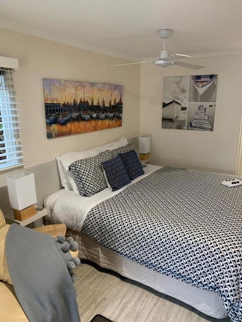Wintergarden Beach Cabin - Accommodation Batemans Bay 6