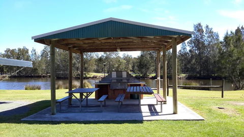Tuncurry Lakes Resort - Accommodation Batemans Bay 2