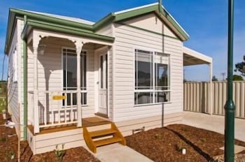 Werribee Short Stay Villas & Accommodation - Accommodation Batemans Bay 6