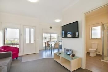 Werribee Short Stay Villas & Accommodation - Accommodation Batemans Bay 4