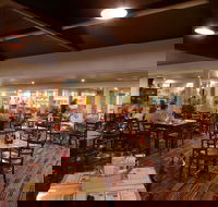 Bribie Island Hotel - Accommodation Batemans Bay