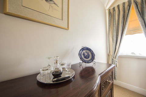 The Racecourse Inn - Accommodation Batemans Bay 5