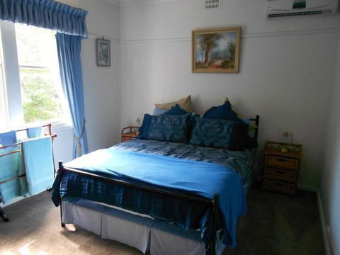 Hillview Oak B & B - Accommodation Batemans Bay 4