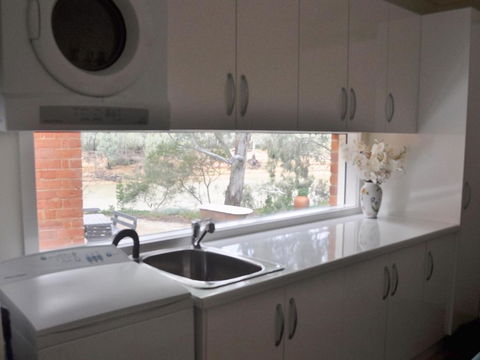 Captains Cottage Bed & Breakfast - Accommodation Batemans Bay 2
