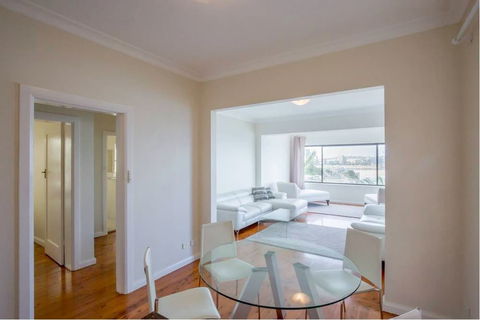 Ultimate Bondi Escape 2 - Accommodation Batemans Bay 4