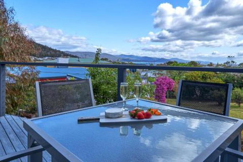 Mermaids Of Bicheno - Accommodation Batemans Bay 0
