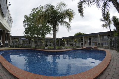 Warrina Motor Inn - Accommodation Batemans Bay 3