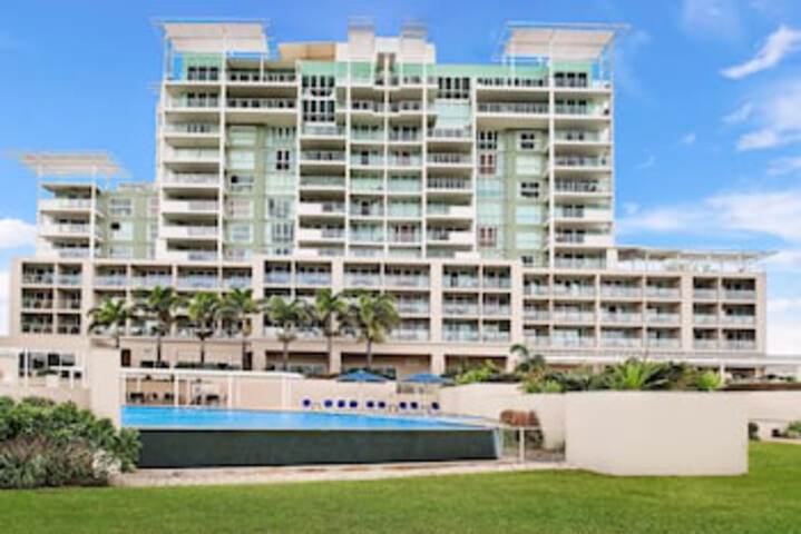Pelican Waters QLD Accommodation Batemans Bay