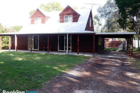 Wyndham Lodge - Accommodation Batemans Bay 0