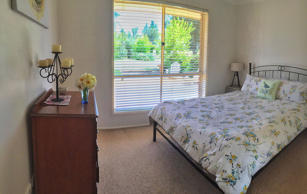 Wollomombi NSW Accommodation Batemans Bay