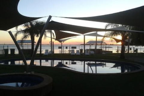 Lake Edge Resort - Accommodation Batemans Bay 3