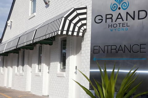 Grand Hotel Wyong - Accommodation Batemans Bay 0