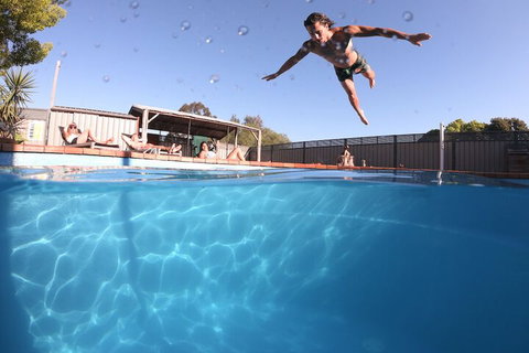 Hunter Valley YHA - Accommodation Batemans Bay 4